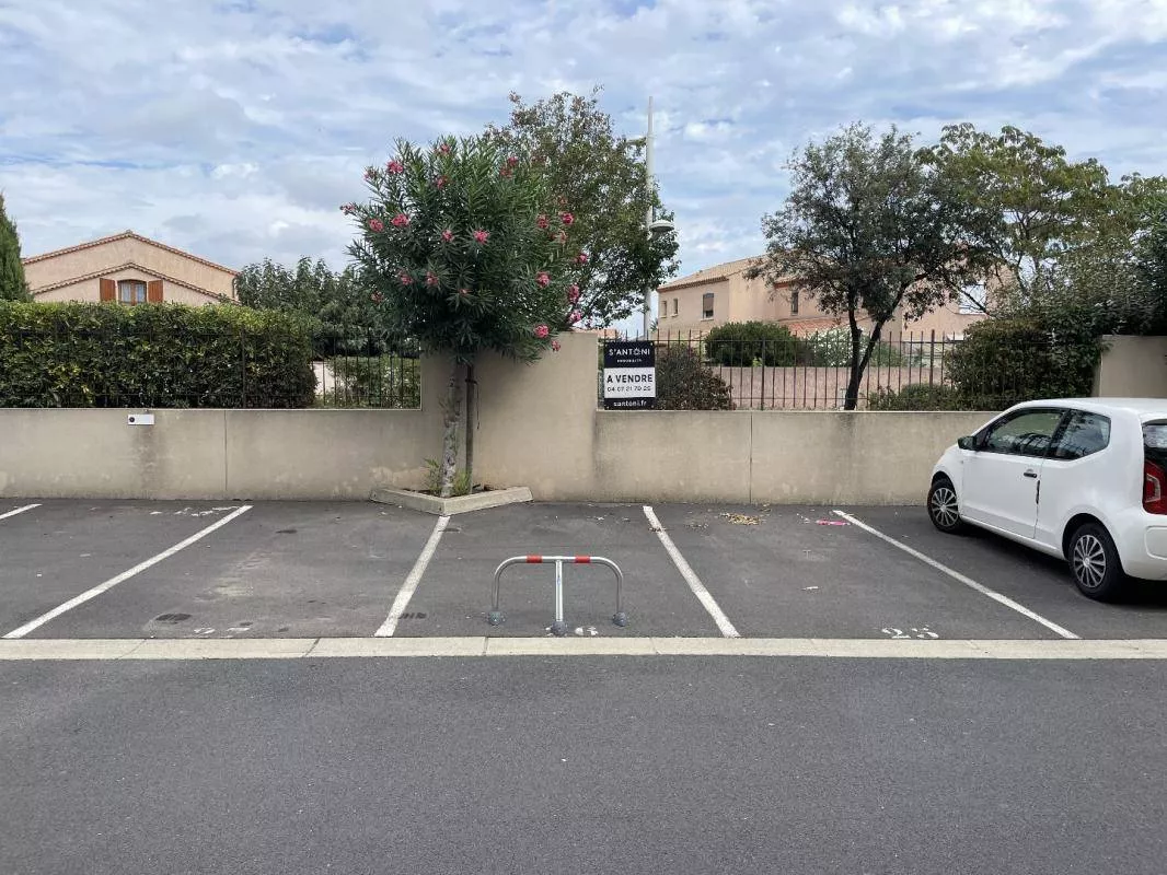 Parking extérieur 0.00 m²