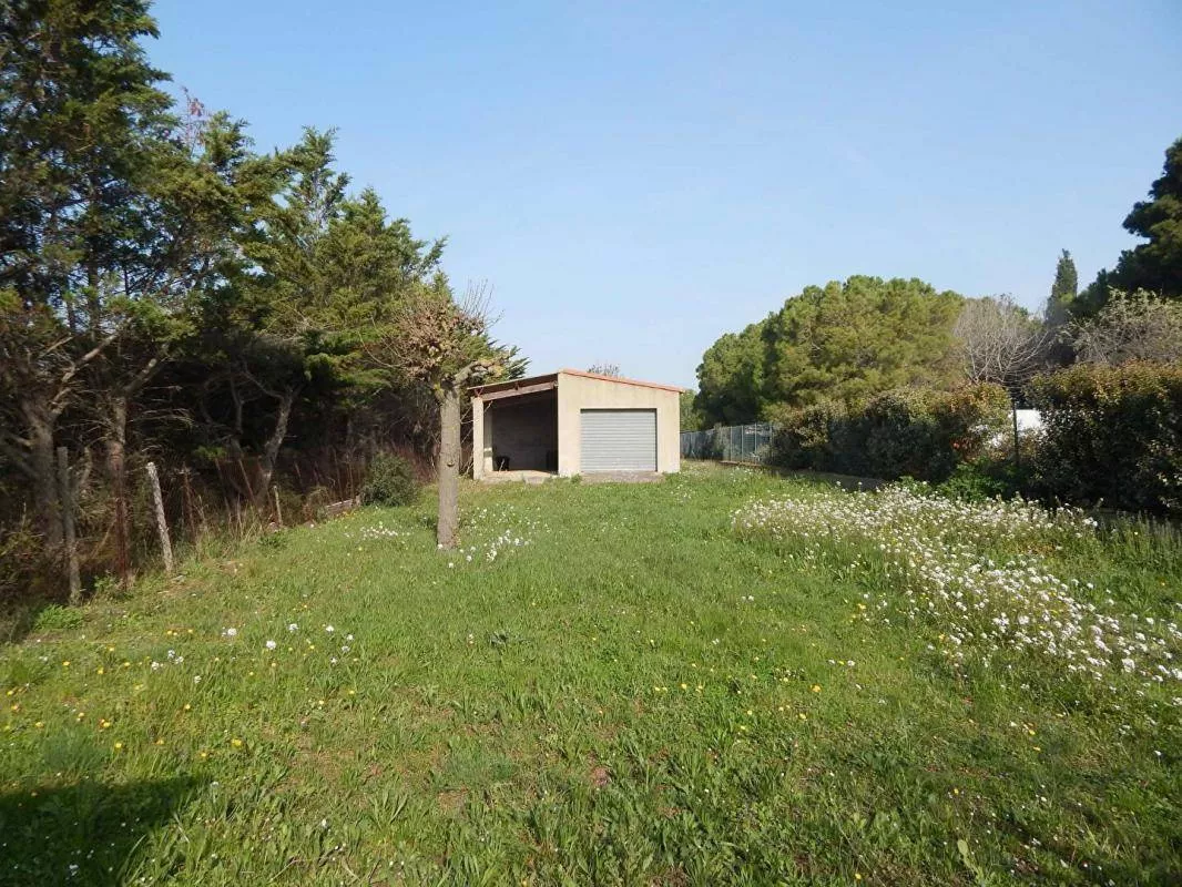 Vente terrain agricole à Marseillan avec garage