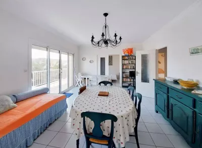 Maison avec deux appartements à vendre à Marseillan Plage